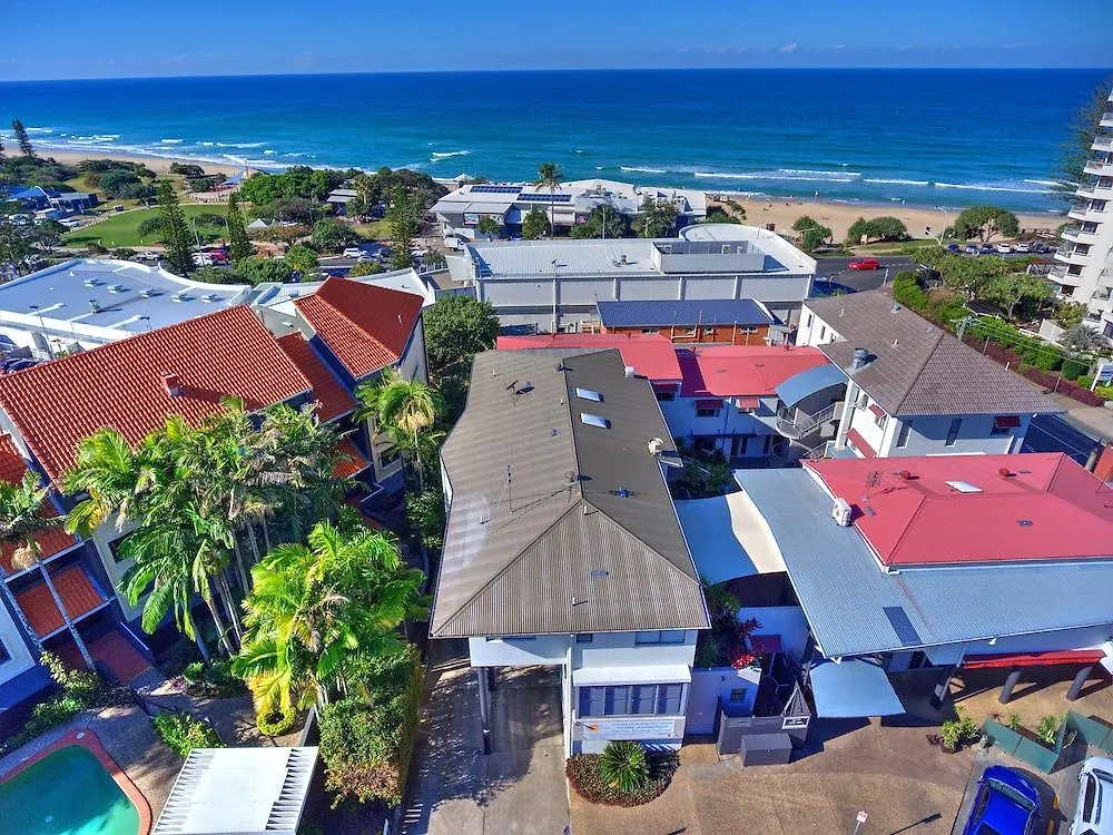 ***  Coolum Beach Resort Australia